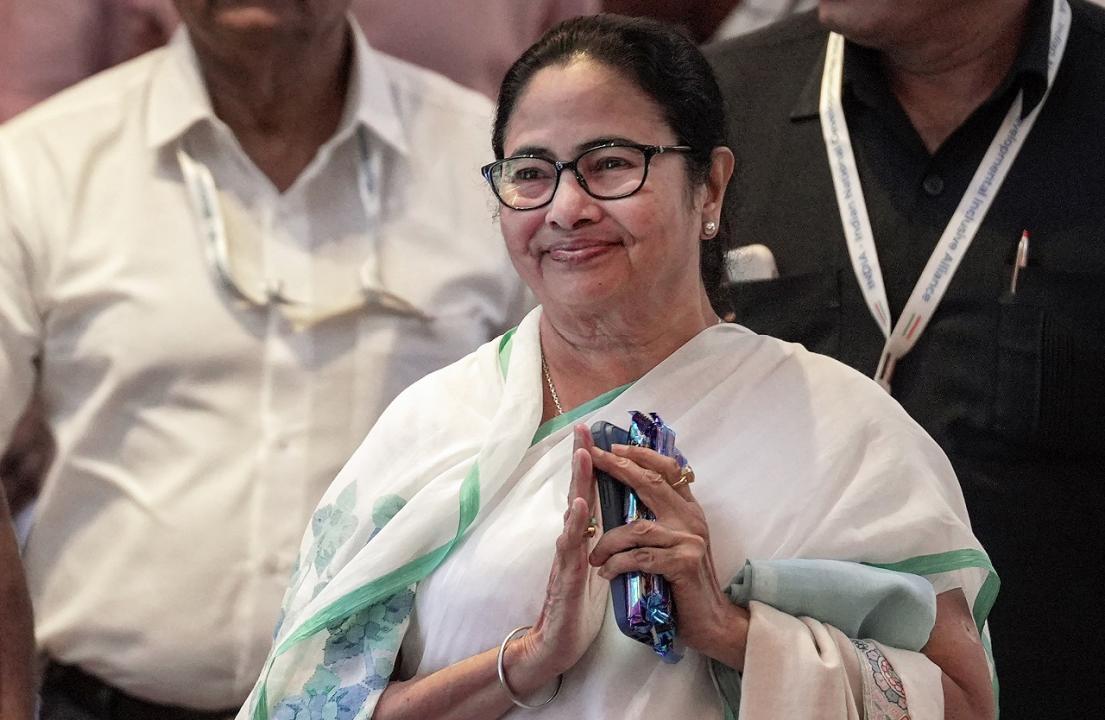 After Mamata Banerjee's threat, West Bengal Guv invites her to stage protest inside Raj Bhavan