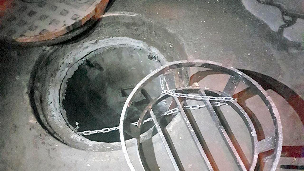 Mumbai: Ambitious BMC vows to secure 1.19 lakh manholes in one year
