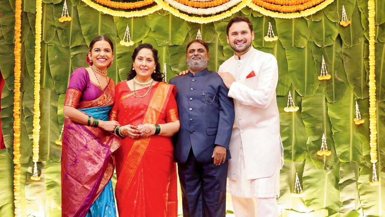 Left to right Mitali Mayekar (Siddharth Chandekar’s wife), Seema Chandekar, Nitin Mhaswade and Siddharth Chandekar