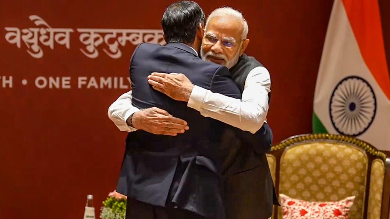 Rishi Sunak and PM Modi shared a hug after their meeting. The Indian-descent PM of Britain arrived at New Delhi for the summit with his wife Akshata Murthy.