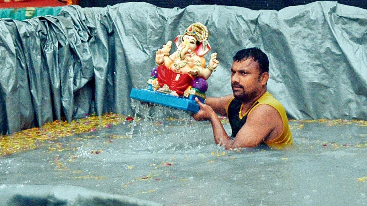 Mumbai sees record surge in Ganesh idols immersion after seven-year lull