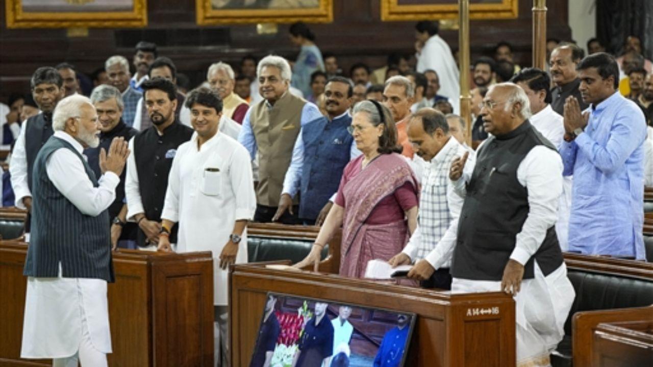 Prime Minister Modi also addressed members of both Lok Sabha and Rajya Sabha in the Central Hall of the old Parliament building.