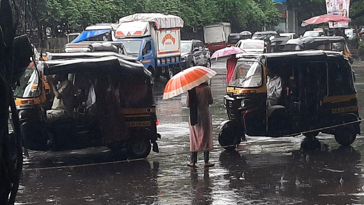 Mumbai is likely to see a similar scenario as the weather agency had issued a yellow alert with forecasts for heavy rain at isolated places except in the Palghar district. 