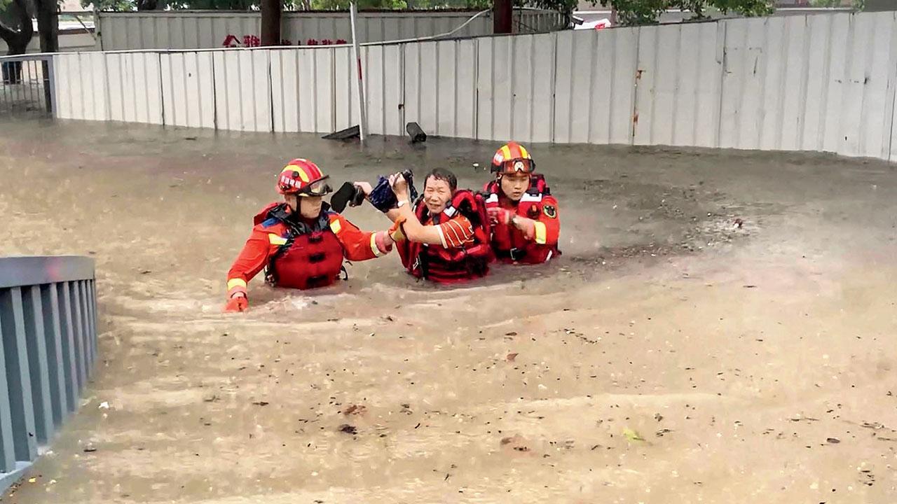 Haikui leaves heavy flooding in China