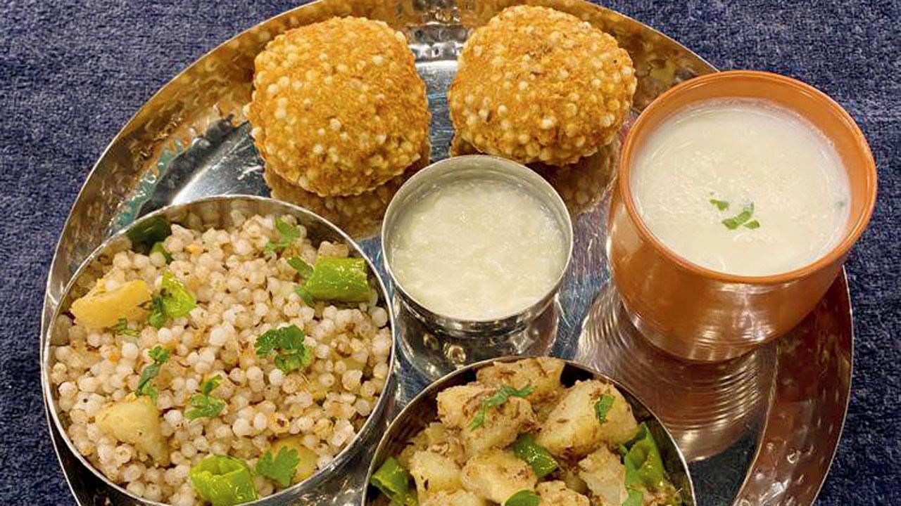 Sabudana vada and Khichdi