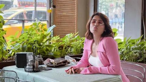 Samantha Ruth Prabhu addressed the rumours of being a part of Karan Johar’s directorial starring Salman Khan. During a chat session that she conducted on her stories, Samantha gave her fans an idea about the kind of movies she was looking for. Read More