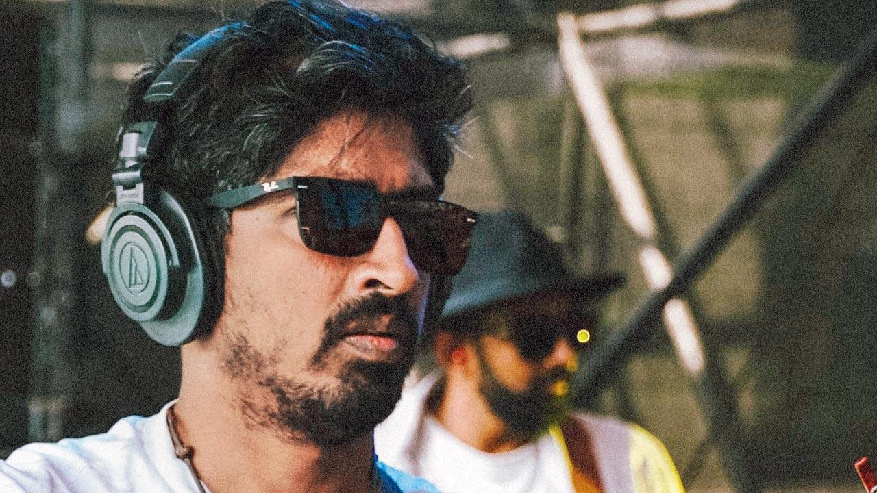 Sanyanth Naroth, songwriter and vocalist, Easy Wanderlings