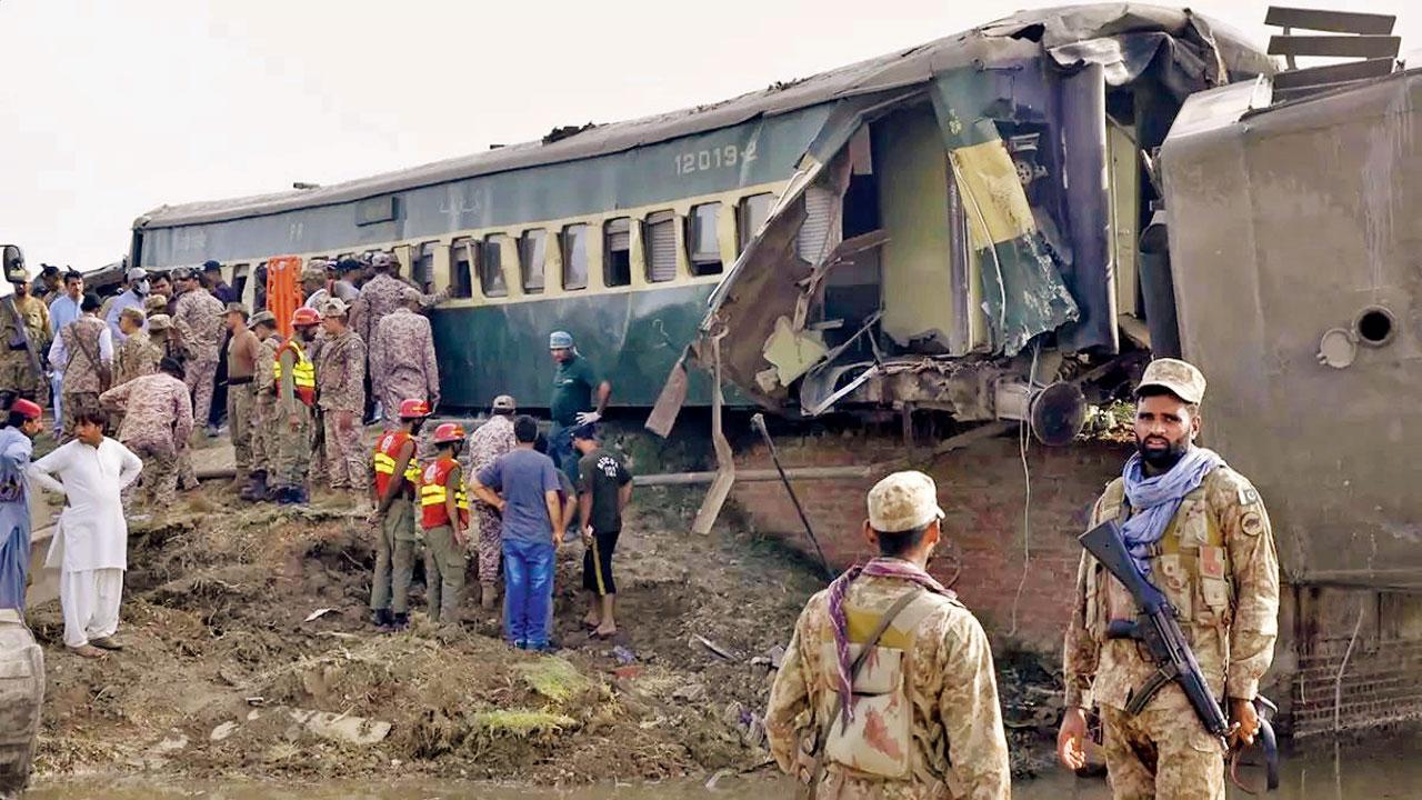 Train collision injures at least 31 in Pakistan’s Punjab
