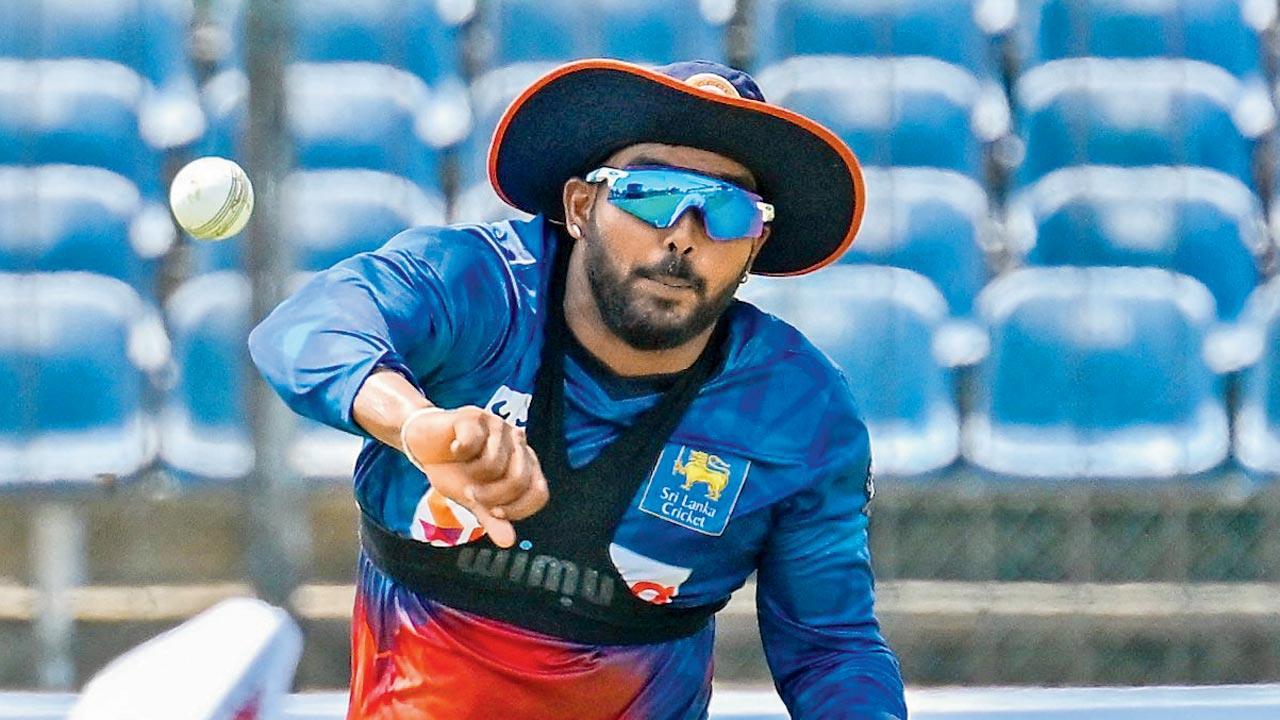 Sri Lanka leave out injured Hasaranga from squad of 15