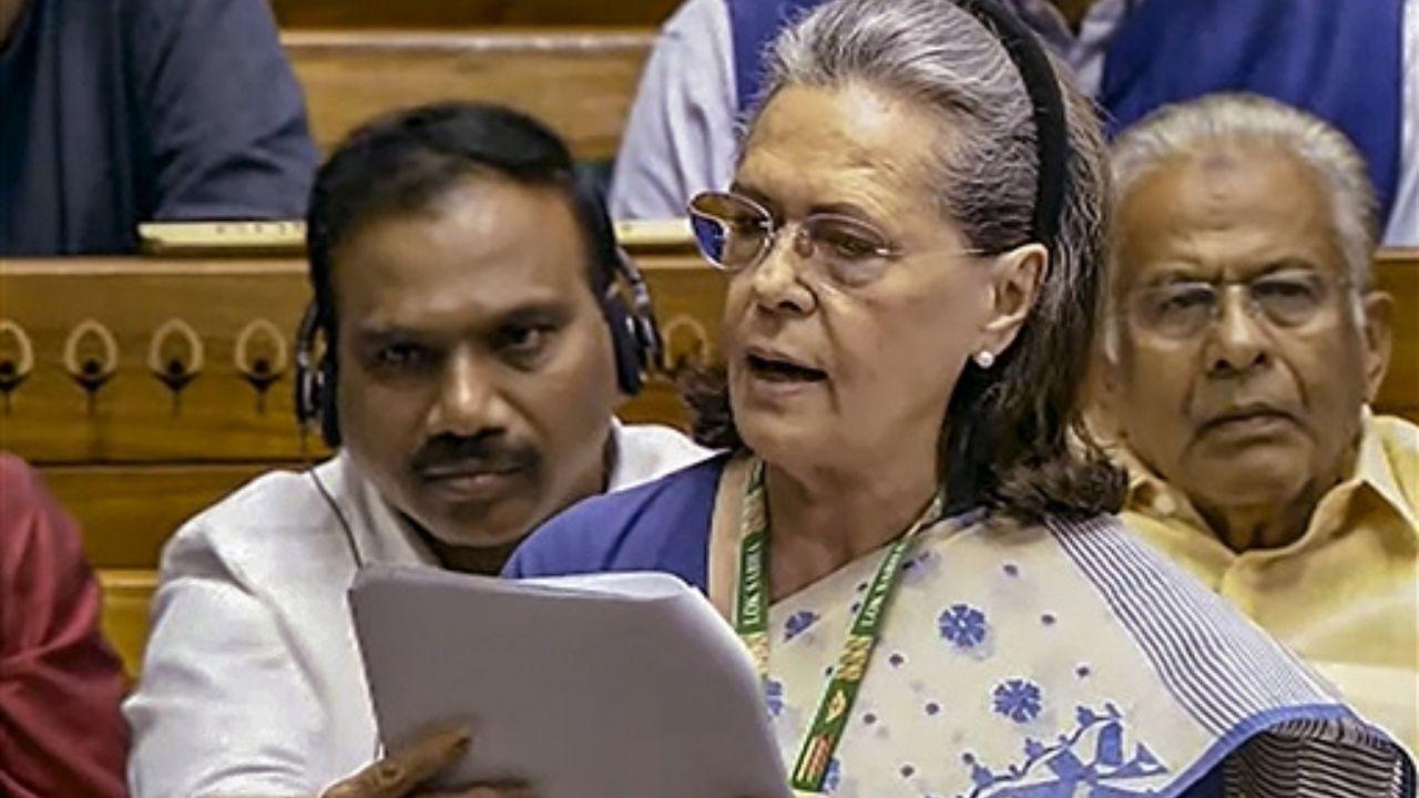 Sonia Gandhi, on Wednesday, extended Congress’ support to the Women’s Reservation Bill and demanded the quota be implemented immediately. Pics/PTI
