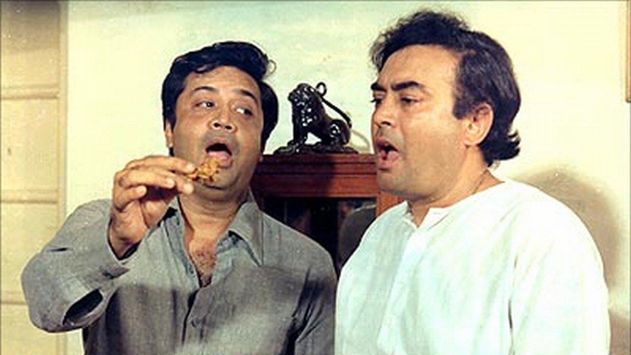 Angoor (1982)
Gulzar's film was a remake of 1963 Bengali language comedy film Bhranti Bilas, a Uttam Kumar classic, that is based on Ishwar Chandra Vidyasagar's Bengali novel by the same name, which itself is based on Shakespeare's play The Comedy of Errors