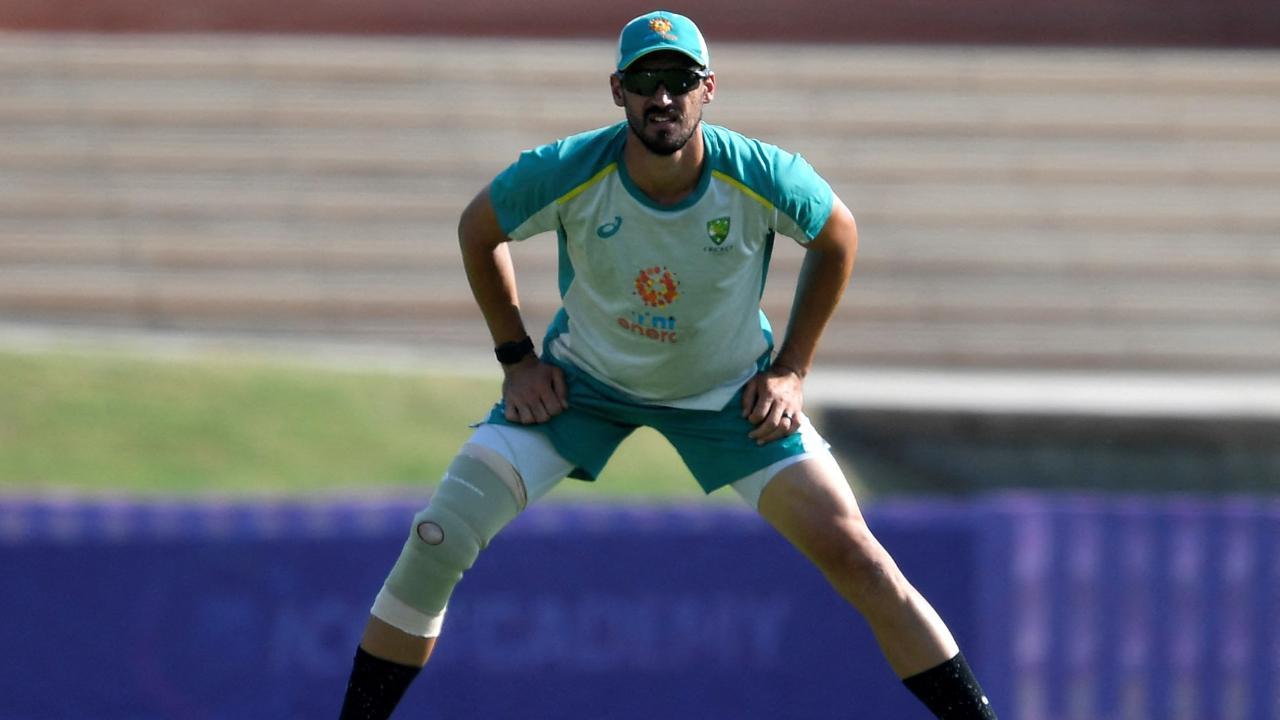 In 2014, Mitchell Starc played 14 IPL matches in which he bowled 322 deliveries conceding 402 runs and picking 14 wickets. He had the best bowling figures of 2 for 21 runs that year against Rajasthan Royals. In this, he was awarded with the 