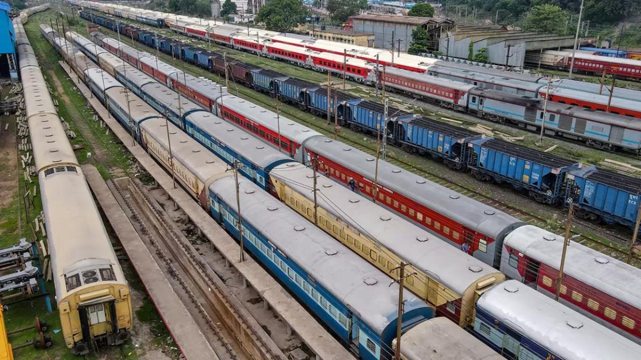 Train services affected on Mumbai suburban section as technical failure halts goods train