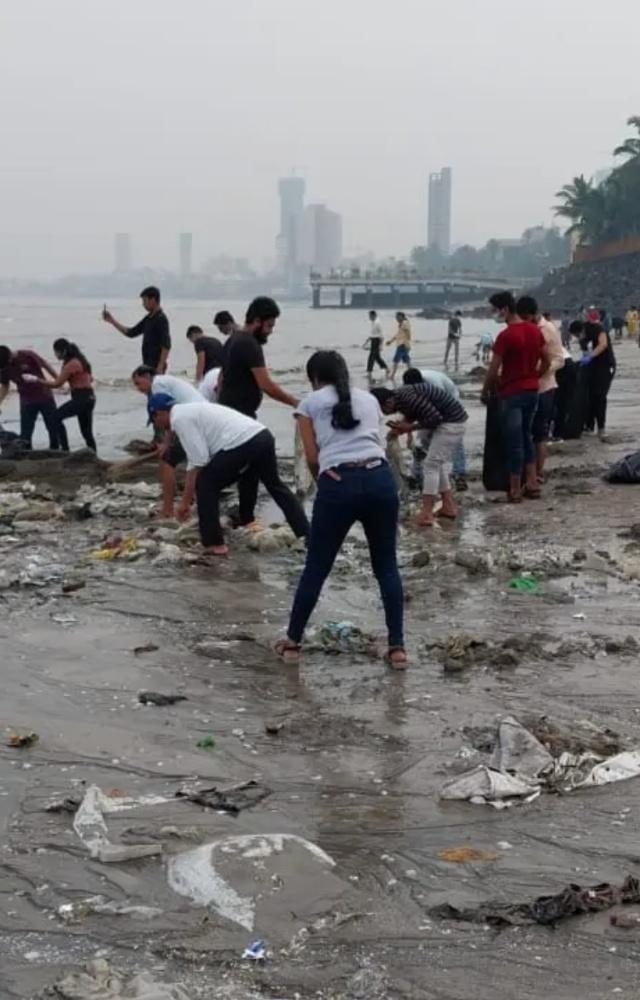 Versova Beach
On Today; 10 am onwards
Log on to @afrozshah
Call 8425016876 (for details)
Email outreach.afrozshahfoundation@gmail.com
