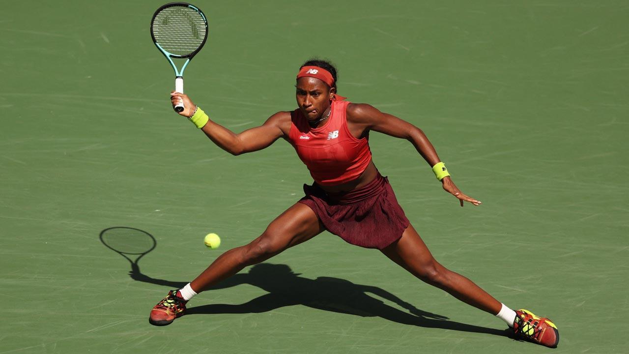 US Open: Coco Gauff storms past Ostapenko to reach her first semifinals