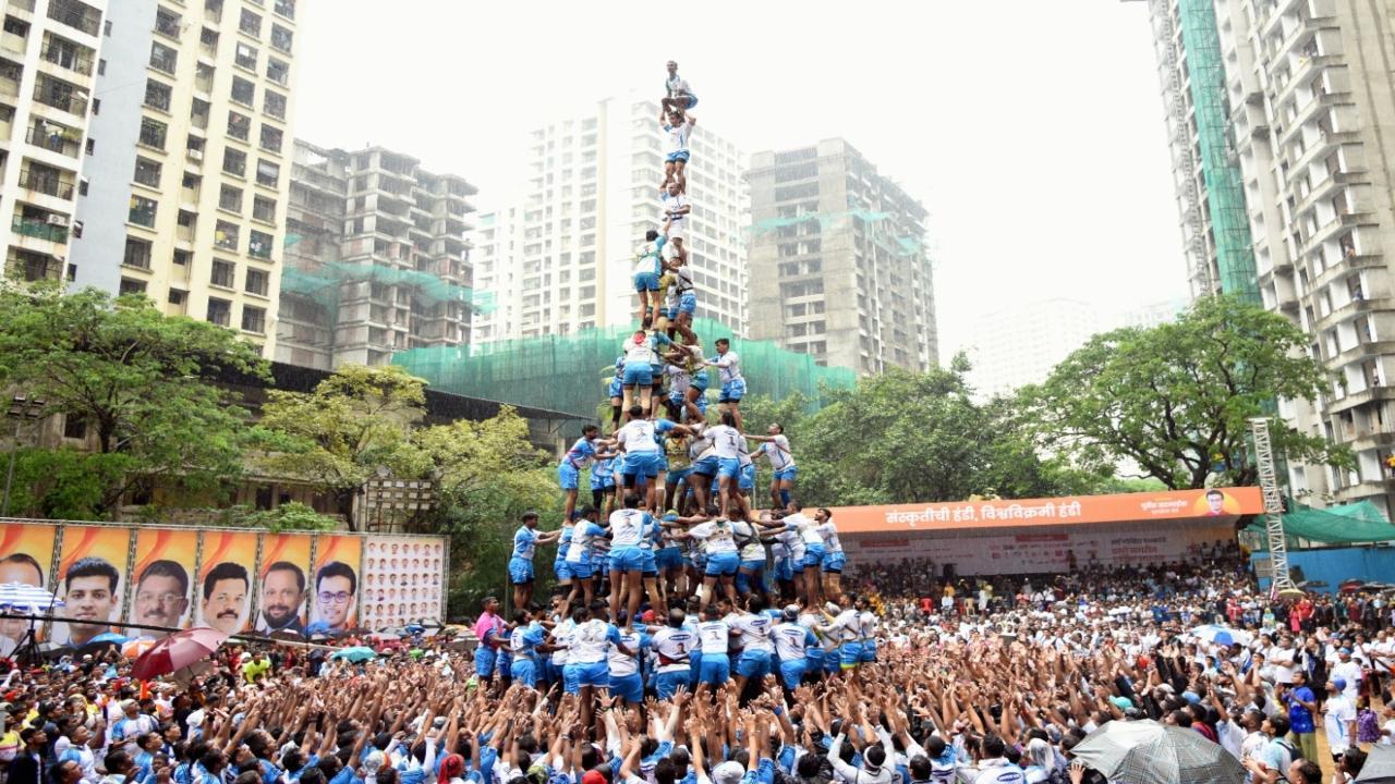 Dahi Handi was celebrated in Thane on Thursday morning with much joy and enthusiasm as thousands of participants and spectators gathered to mark the occasion. Photos/Satej Shinde