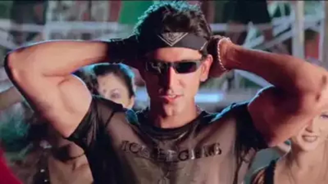 'Ek Pal Ka Jeena' is a popular song from the Bollywood movie 'Kaho Naa... Pyaar Hai', which was released in 2000. The film marked the debut of actor Hrithik Roshan and was directed by his father, Rakesh Roshan