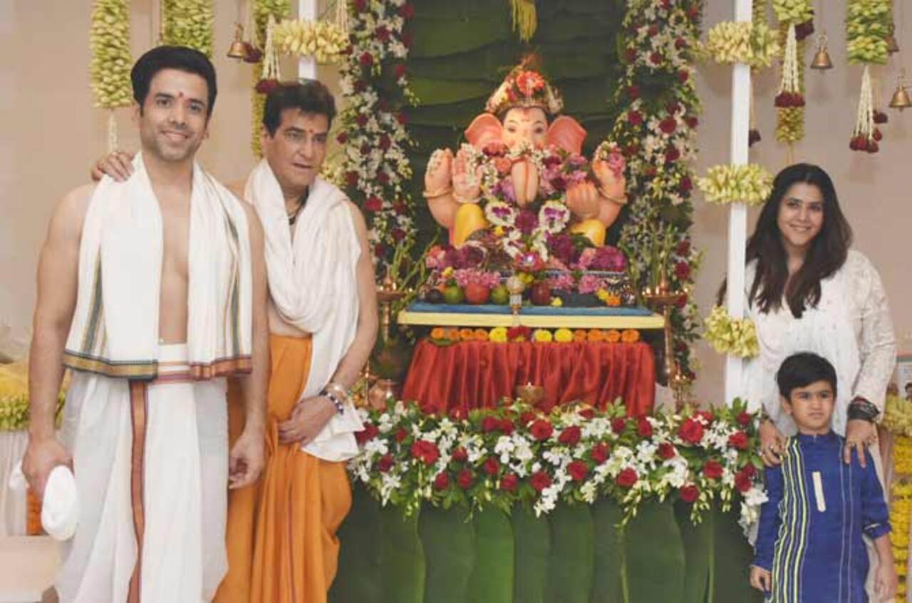Jeetendra is known to host one of the grandest Ganesh Chaturthi celebrations at home. Celebrities close to Ekta Kapoor often visit their residence to seek blessings of Ganpati