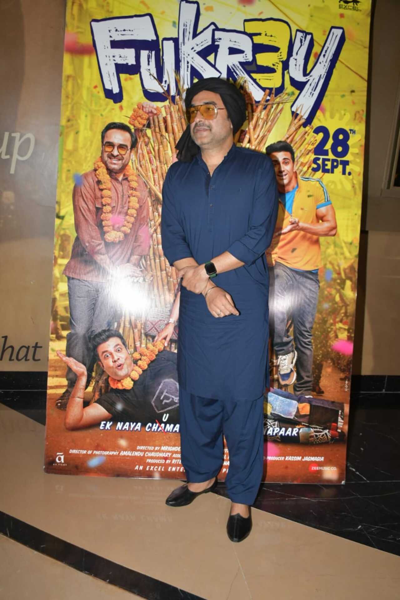 Pankaj Tripathi aced the desi look for the screening of his film. He has been playing the role of Pundit in all three movies in the franchise