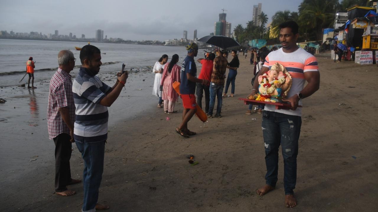 Ganeshotsav 2023: Mumbai Police prohibits heavy vehicles in city