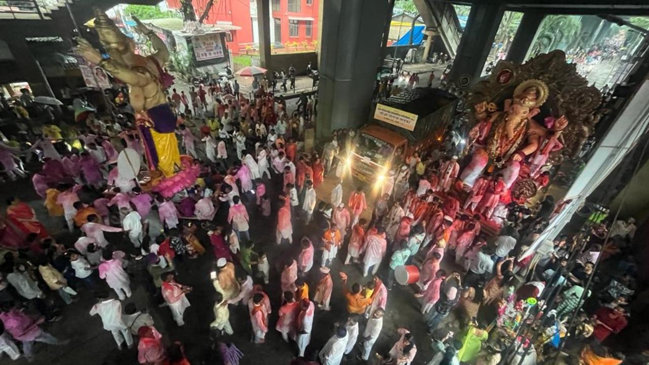 Crowds also assembled on the main road leading to Girgaon in south Mumbai, from where the maximum number of processions pass. These include the processions of Ganesh idols from Fort, Girgaon, Mazgaon, Byculla, Dadar, Matunga, Sion, Chembur and other areas