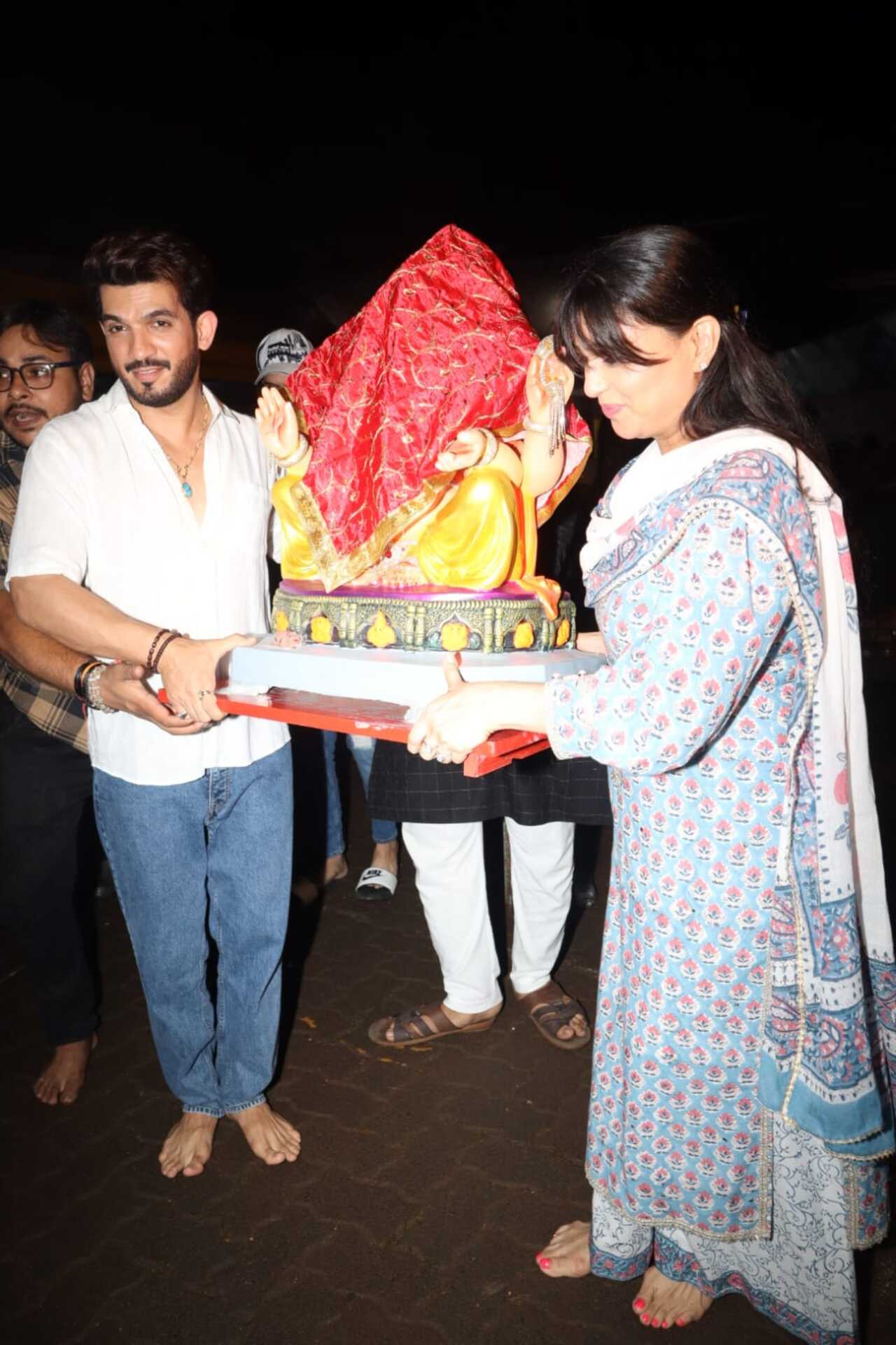 Bijlani and his wife together welcomed the Lord to their home