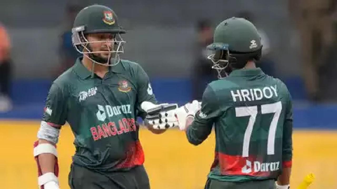 Towhid Hridoy made 54 runs in 81 balls smashing 5 fours and 2 sixes. After the dismissal of Hassan and Hridoy, Nasum Ahmed scored 44 runs off 45 balls taking Bangladesh to 265