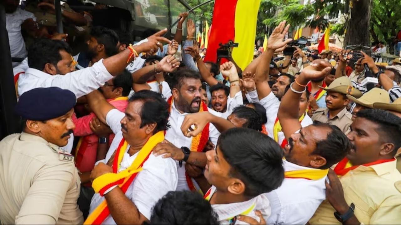 Schools, colleges shut in Bengaluru in view of 'Karnataka Bandh'