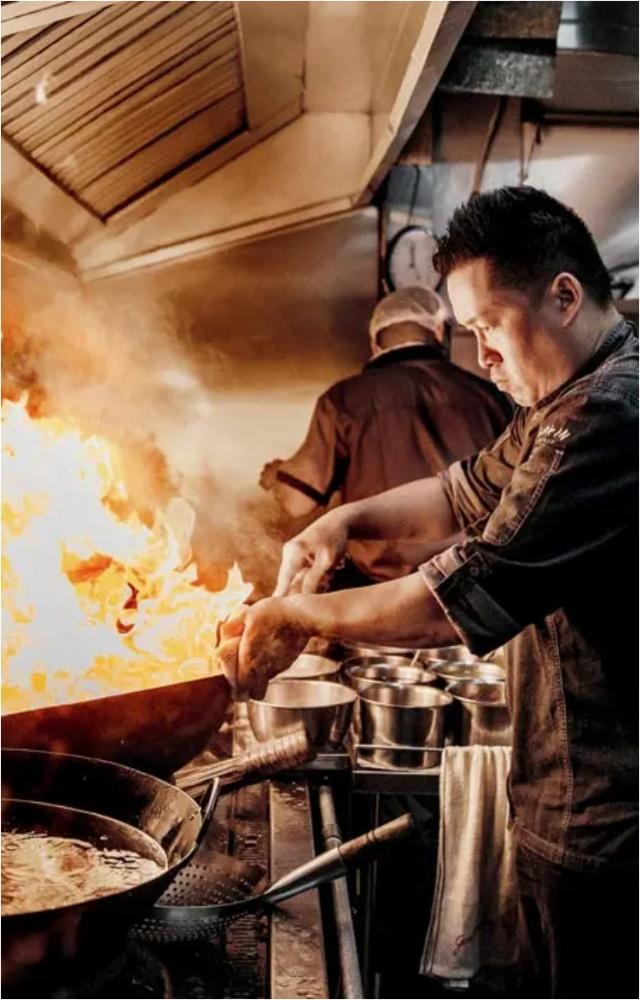 The island nation’s Michelin Guide-listed, award-winning street food enterprise, Keng Eng Kee Seafood, will bring its flavours to a city pop-up