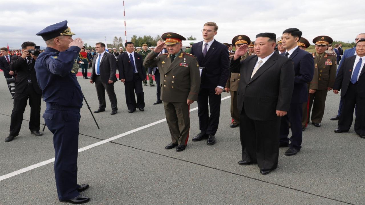 Russian state media reported that Kim had met the Russian Defense Minister Sergei Shoigu at the Knevichi airfield in Vladivostok before both men were accompanied by the commander-in-chief of the Russian Navy, Admiral Nikolai Evmenov, on a visit to the Pacific Fleet frigate Marshal Shaposhnikov.