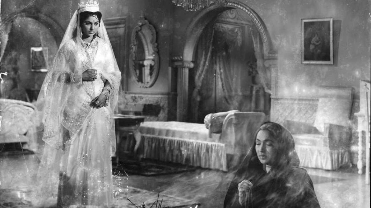 Kohraa (1964)
It is a thriller horror film directed by Biren Nag, starring Waheeda Rehman, Biswajeet and Lalita Pawar. The film was adapted from Daphne du Maurier's 1938 novel Rebecca, which was previously adapted by Alfred Hitchcock as Academy Award-winning Rebecca (1940)