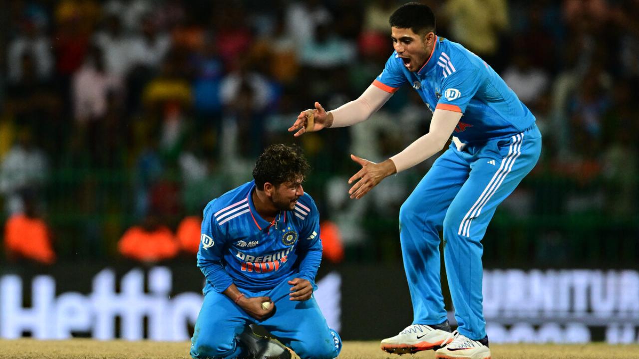 Indian batters displayed extraordinary batting against Pakistan, now the game was in the hands of Indian bowlers. Kuldeep Yadav returning to the team after so long bowled his magical spell against Pakistan. He took 5 wickets including the wickets of Fakhar Zaman, Salman Agha, Iftikhar Ahmed, Shadab Khan and Faheem Ashraf