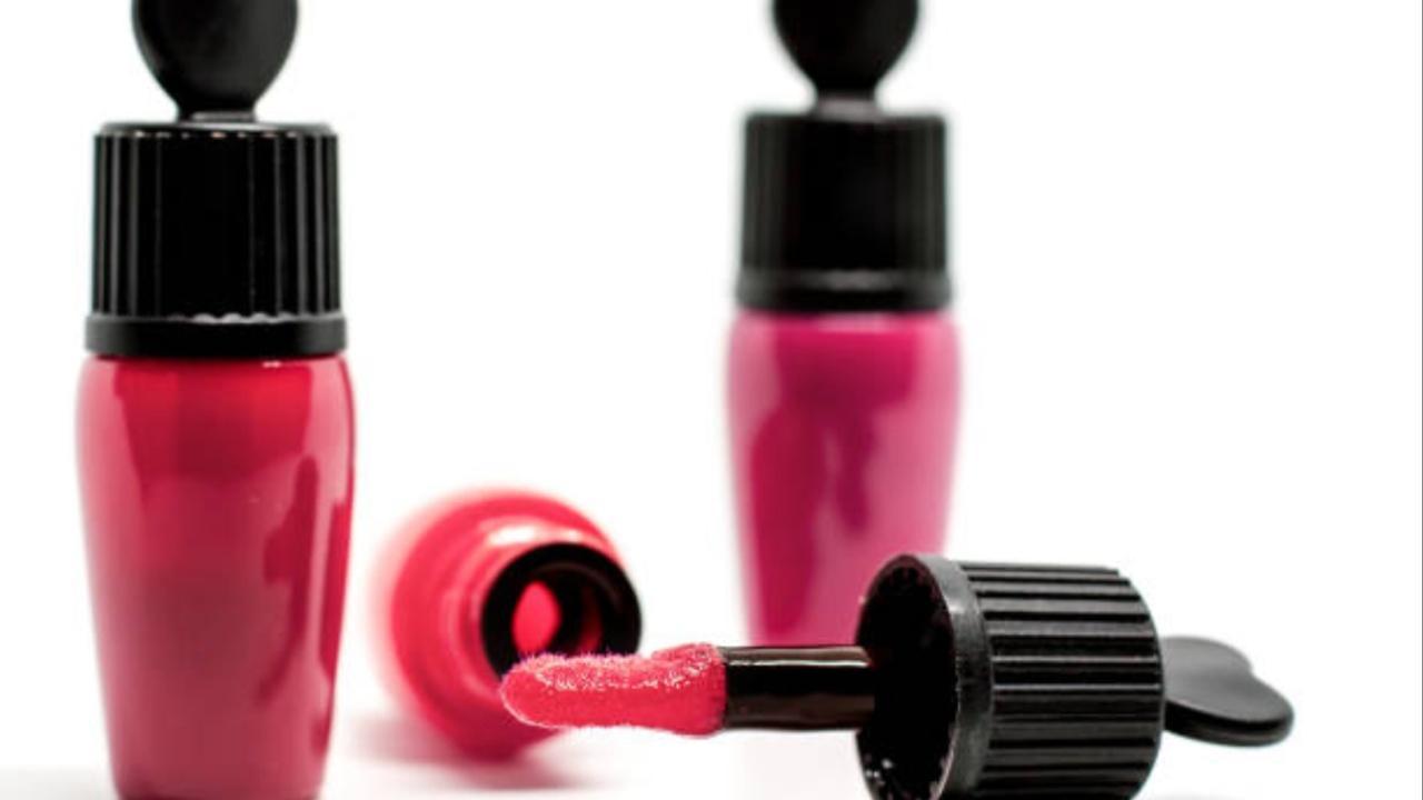 Explore the raging versatility of lip and cheek tints