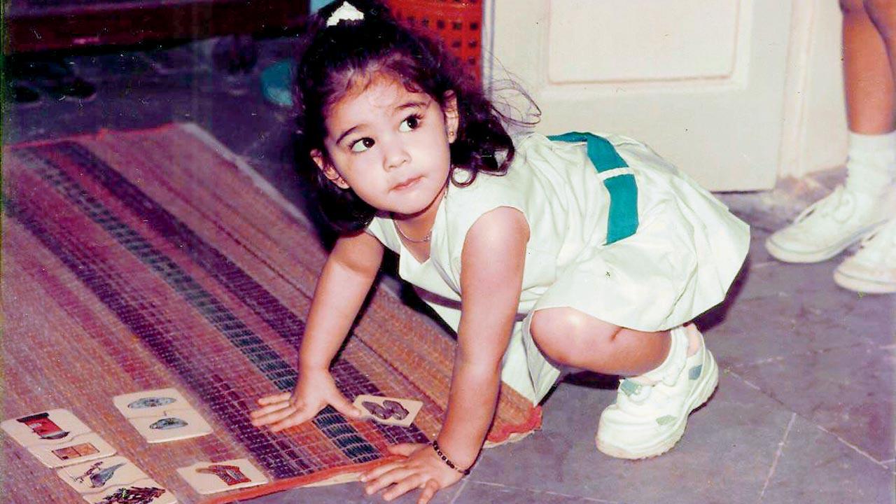 Sara Ali Khan as a toddler playing with Montessori material 