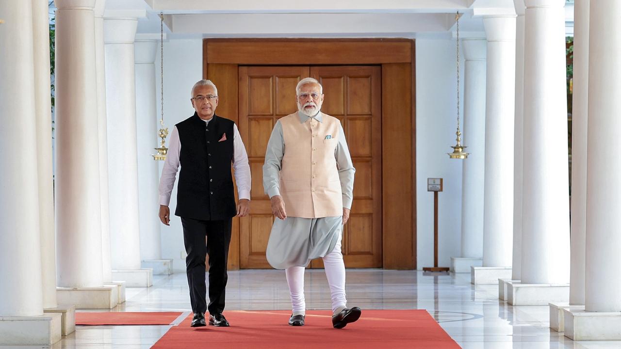 PM Narendra Modi on Friday met Prime Minister of Mauritius Pravind Jugnauth ahead of the G20 Summit