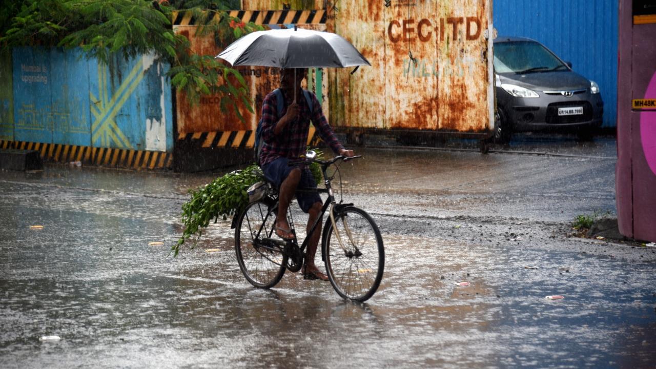 A high tide of about 4.29 metres is expected to hit Mumbai at 10.19 am today. Another high tide of about 4.08 metres is expected to hit Mumbai at 10.37 pm, the BMC said