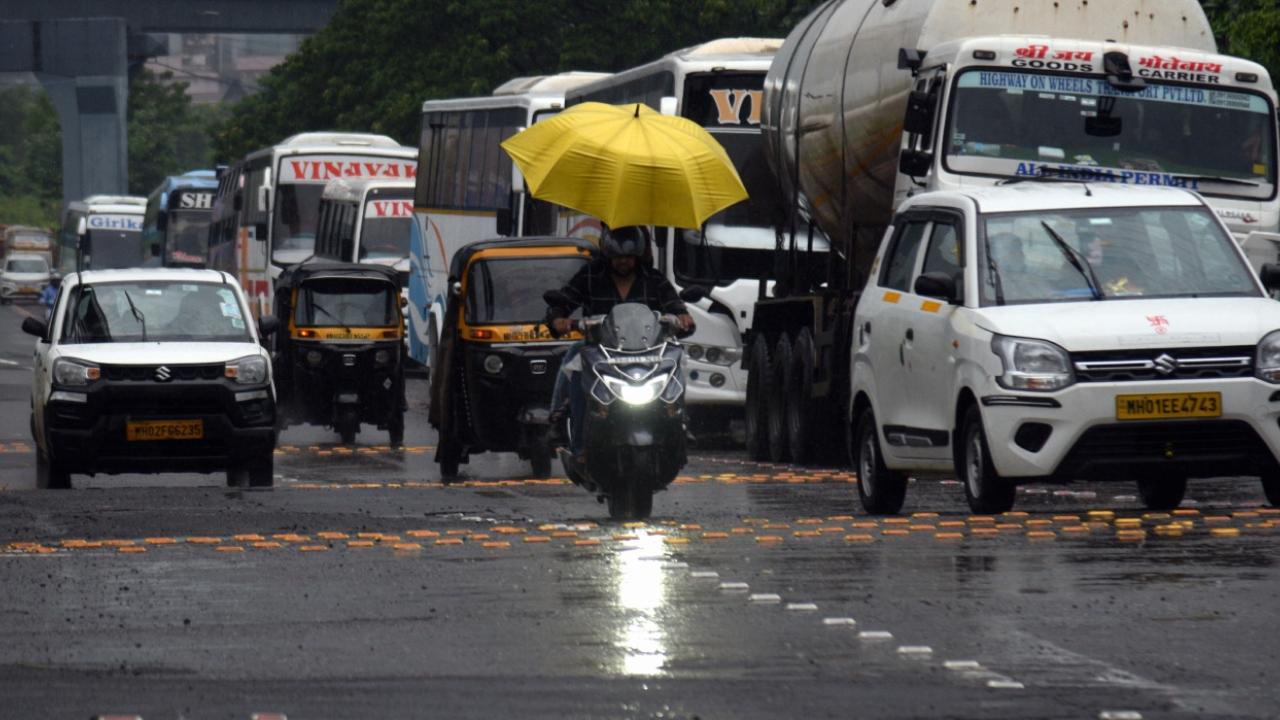 Generally cloudy sky with moderate rainfall and thundershowers likely towards evening and night in city and suburbs today, the Brihanmumbai Municipal Corporation (BMC) said on Wednesday
