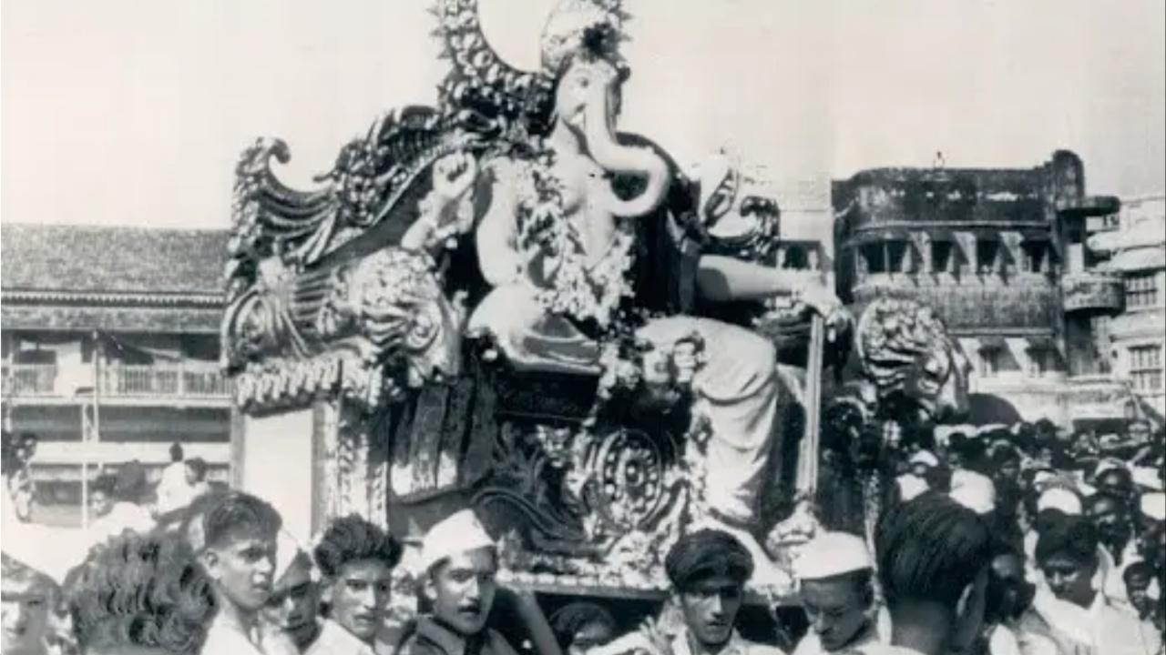 Ganpati Visarjan 2023: How Muslims hail Lalbaugcha Raja at Byculla and Nagpada