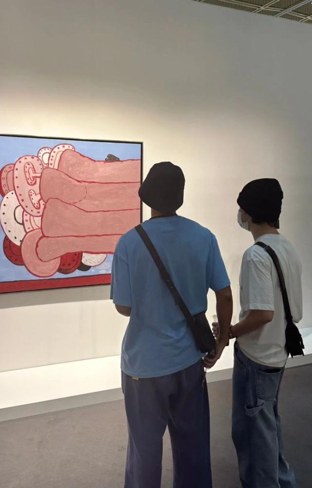 RM is also an avid art lover.