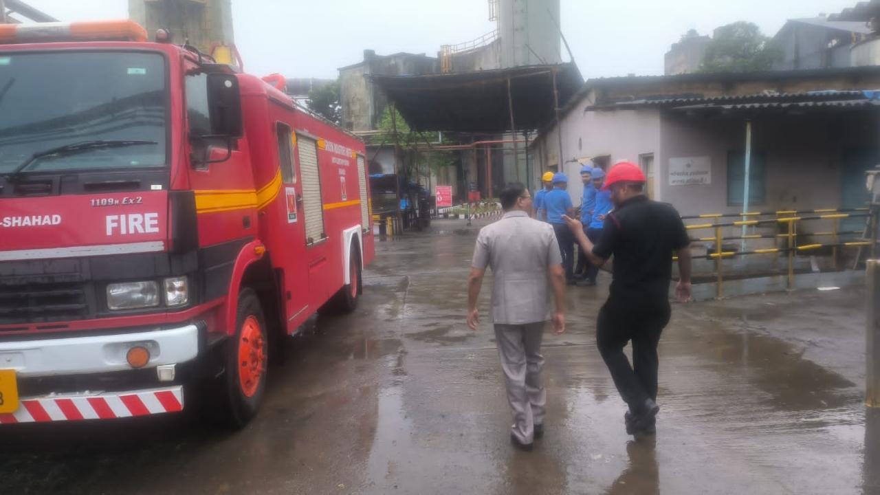 The blast occurred in a tanker containing nitrogen, which was parked at a manufacturing unit at Shahad in Ulhasnagar town, around 11 am, an official said