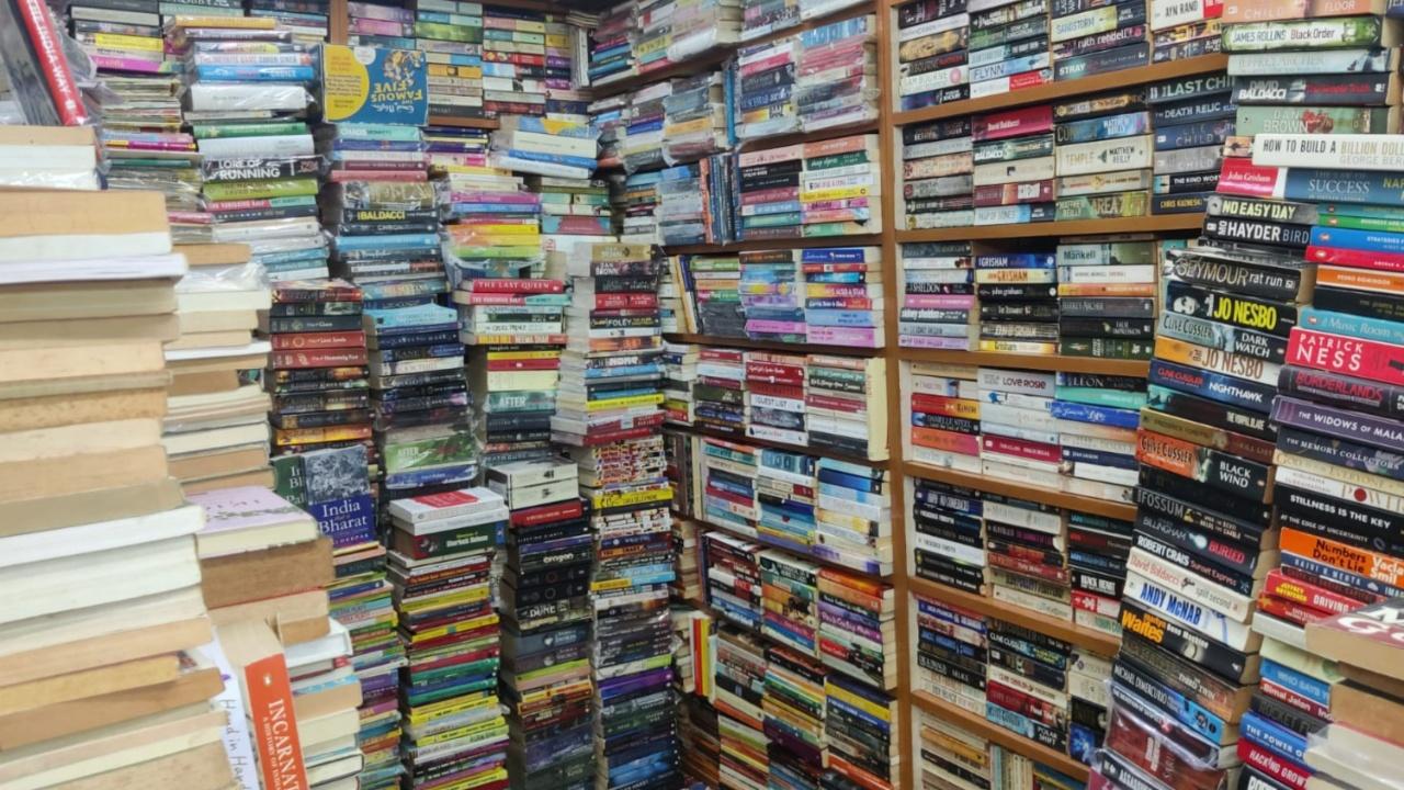 At the Pethani Book Centre, books are sold at as low as Rs 20 and go up to Rs 500 or more depending on the book. Gada's son Kunal says, “We try to offer books at the lowest price possible to pull more and more customers.” 