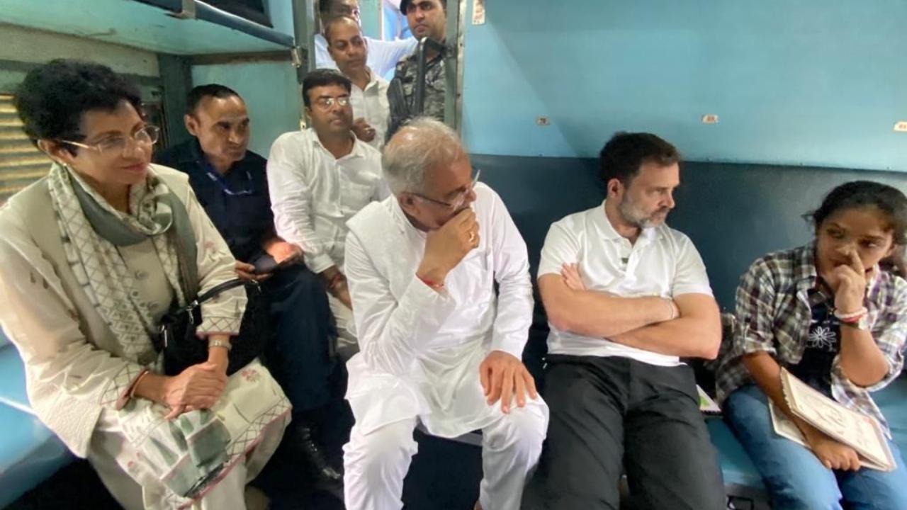 Chhattisgarh: Rahul Gandhi takes train for Raipur after launching housing scheme