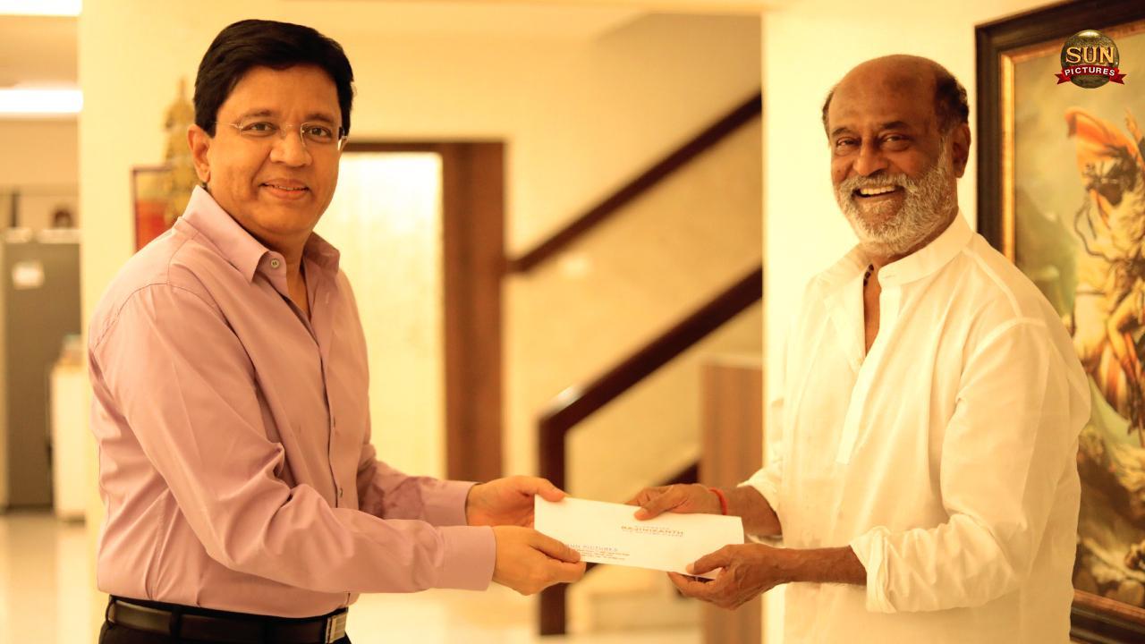 Rajinikanth gets Rs 100 crore cheque from 'Jailer' profits? Trade analsyt calls him 'highest paid Indian actor' 