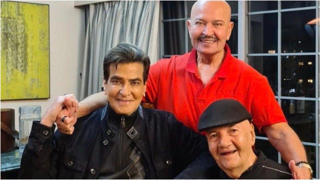 Rakesh Roshan celebrates 74th birthday along with 50 years of friendship with Jeetendra