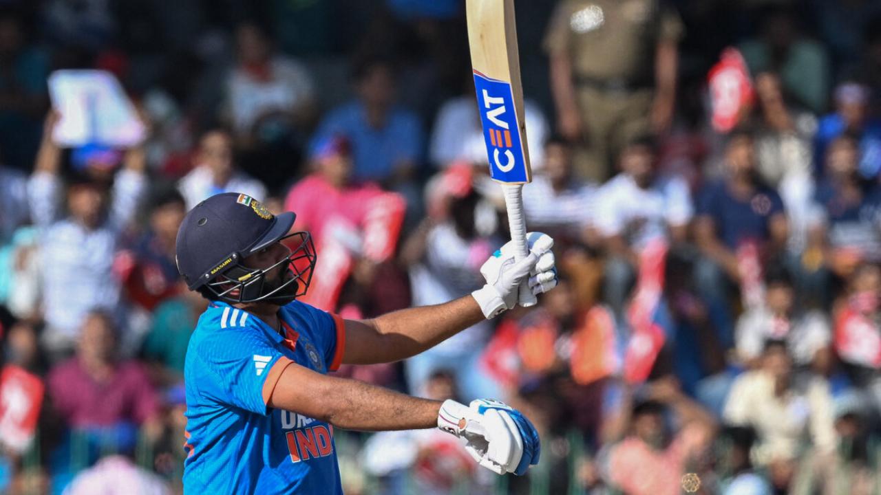 Rohit Sharma completes his half-century in 44 balls and with this, he crosses the 10000 ODI runs mark. The early wickets of Shubman Gill and Virat Kohli puts Sri Lanka in a comfortable position to take over the match