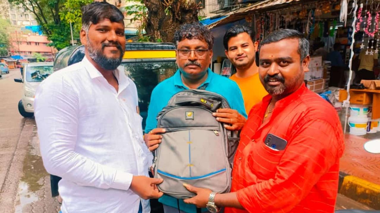 Mumbai auto driver returns bag full of cash in Mulund