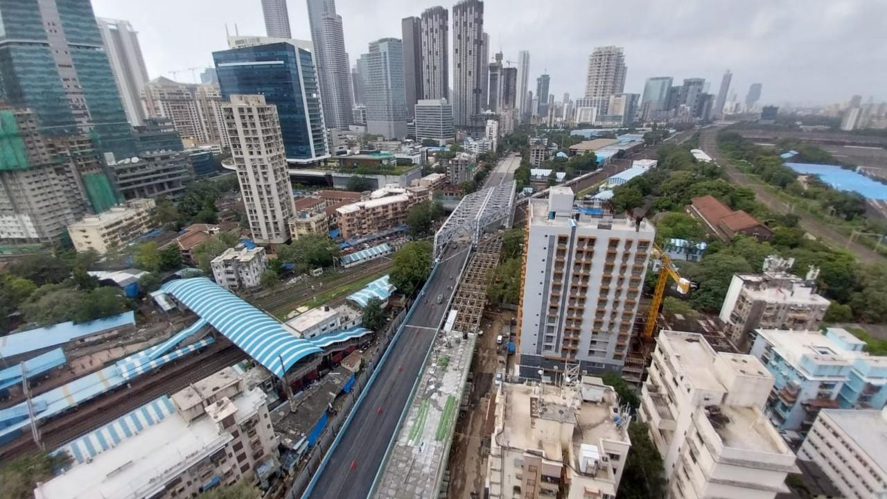 The civic body has missed out multiple deadlines. The first arm of the bridge opened on June 1, and second arm on September 17. According to the BMC, the full bridge will be completed by the end of October 2023
