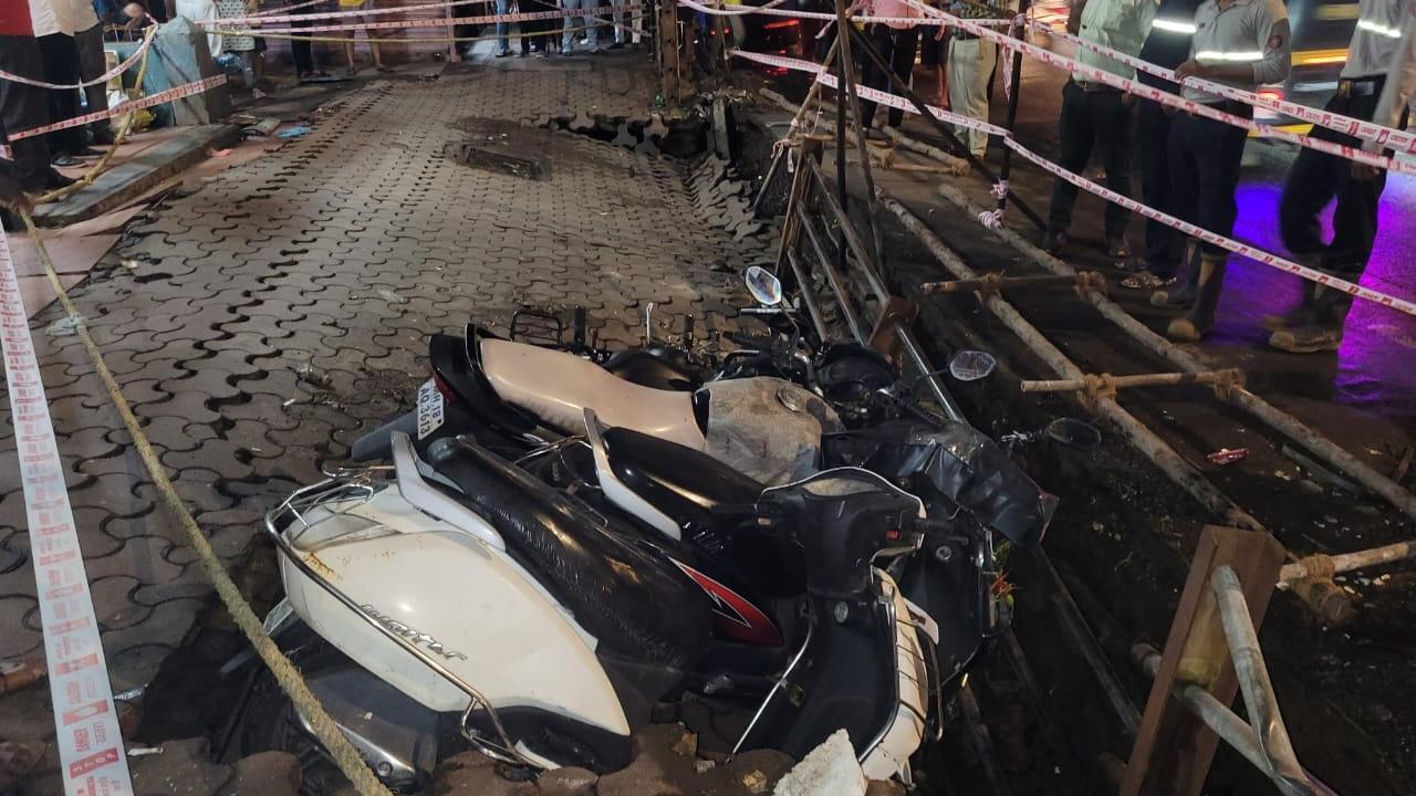 Mumbai: Footpath collapses in Mulund
