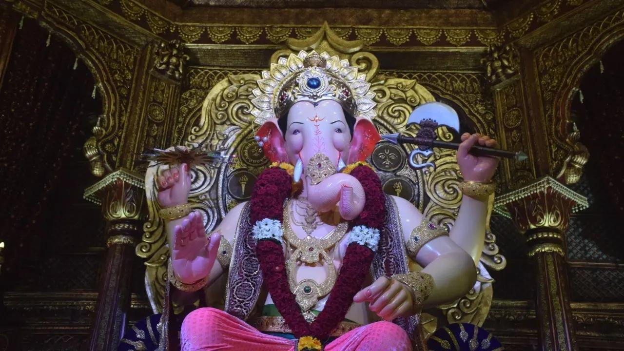 Lalbaugcha Raja receives over Rs 1 cr in donations in just 2 days of Ganeshotsav