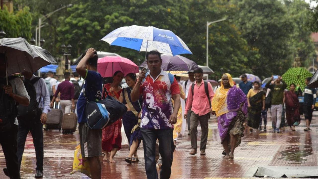Mumbai witnessed light to moderate rainfall on September 22